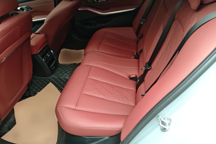 Used BMW 3 Series 2025 330Li M Sport Shadowline Package Left Rear Seat