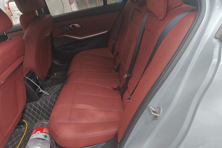 Used BMW 3 Series 2025 330Li Luxury Edition M Sport Night Edition Package Left Rear Seat