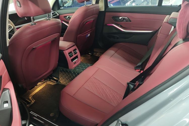 Used BMW 3 Series 2025 325Li M Sport Package Left Rear Seat