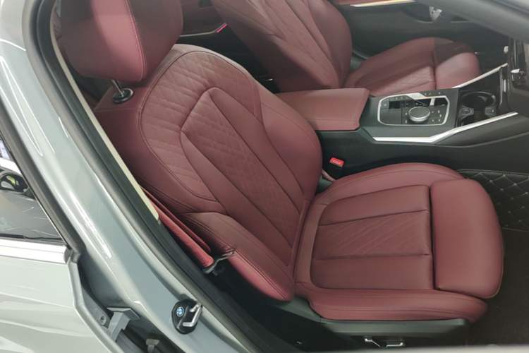 Used BMW 3 Series 2025 325Li M Sport Package Right Front Seat