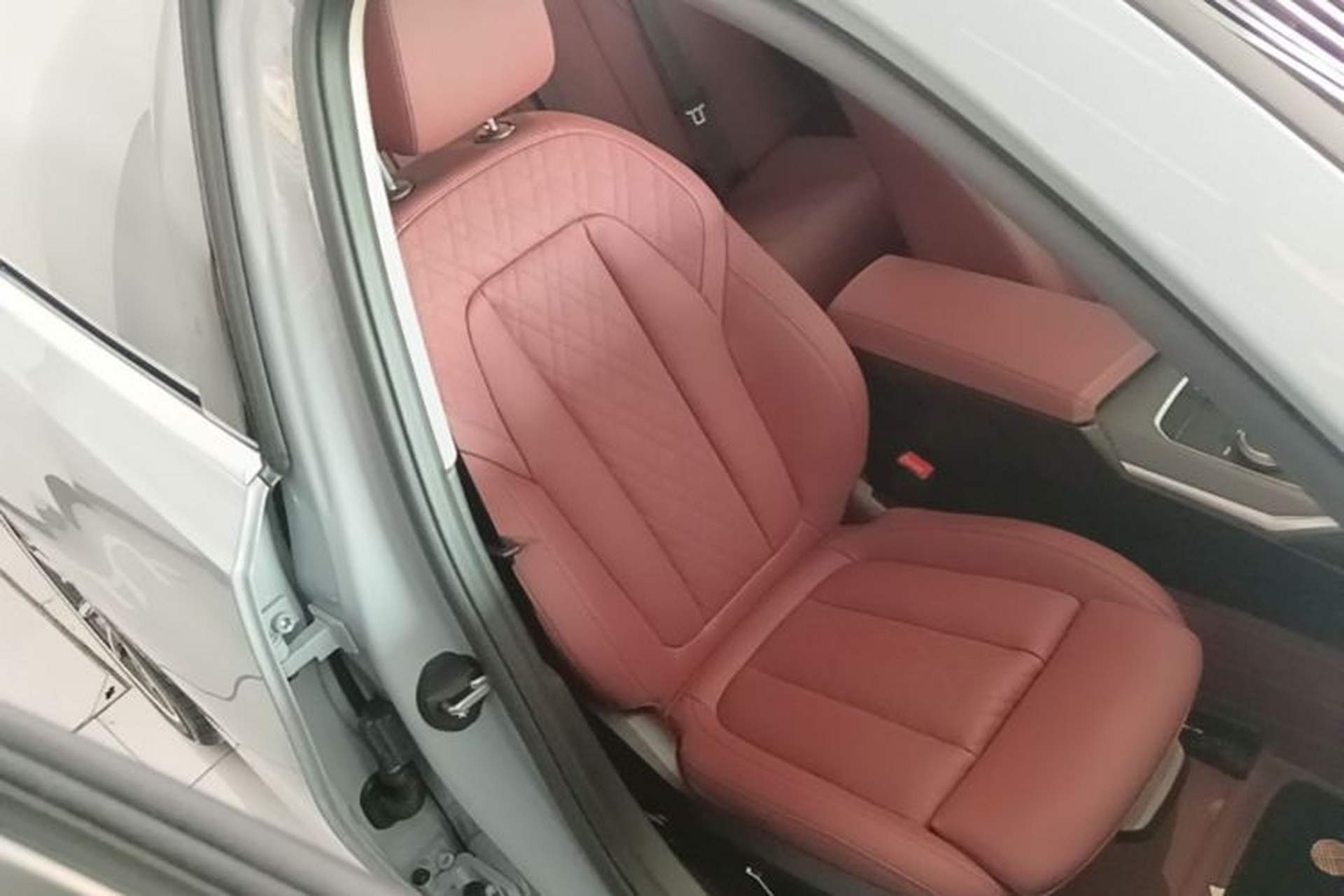 Used BMW 3 Series 2025 325i M Sport Package Right Front Seat