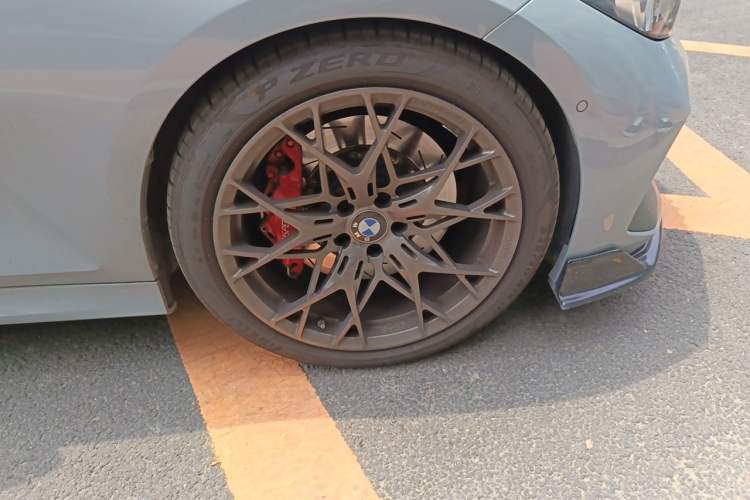 Used BMW 3 Series 2025 330i M Sport Night Edition Package Right Front Wheel Hub