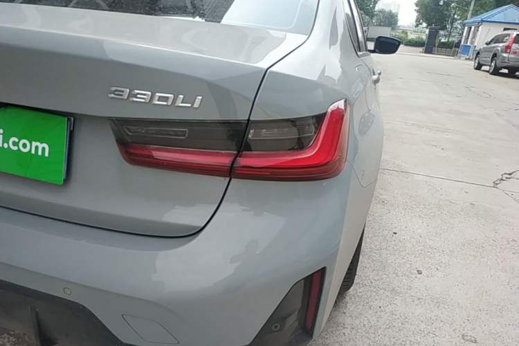 Used BMW 3 Series 2025 330Li M Sport Shadowline Package Right Rear Taillight