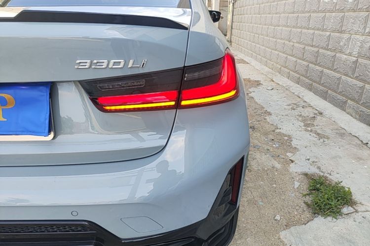 Used BMW 3 Series 2025 330Li M Sport Shadowline Package Right Rear Taillight