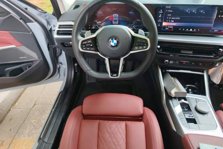 Used BMW 3 Series 2025 330Li M Sport Shadowline Package Steering Wheel