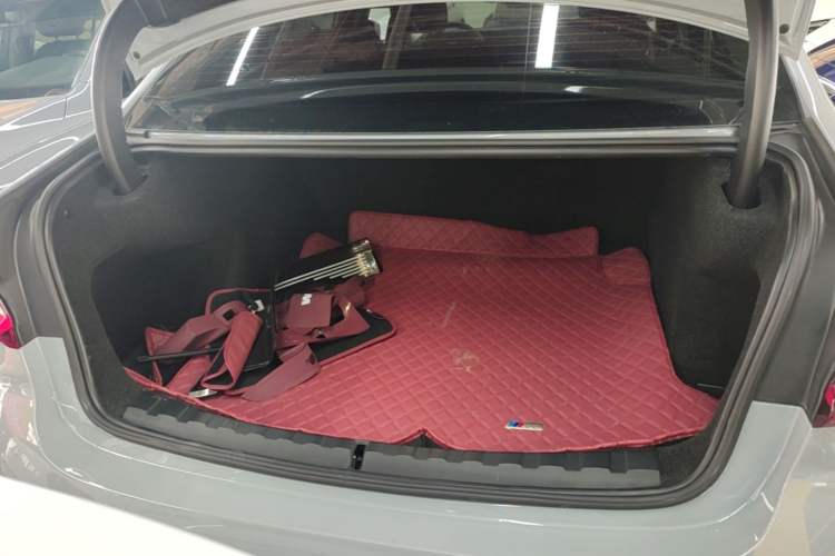 Used BMW 3 Series 2025 325Li M Sport Package Trunk