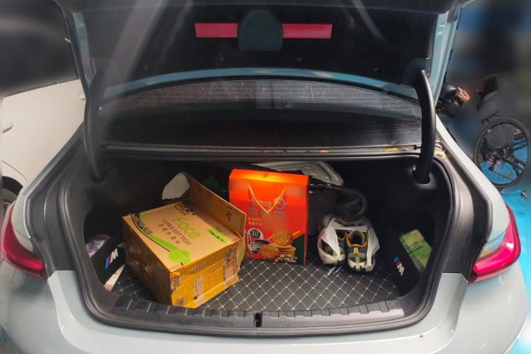 Used BMW 3 Series 2025 325Li M Sport Package Trunk