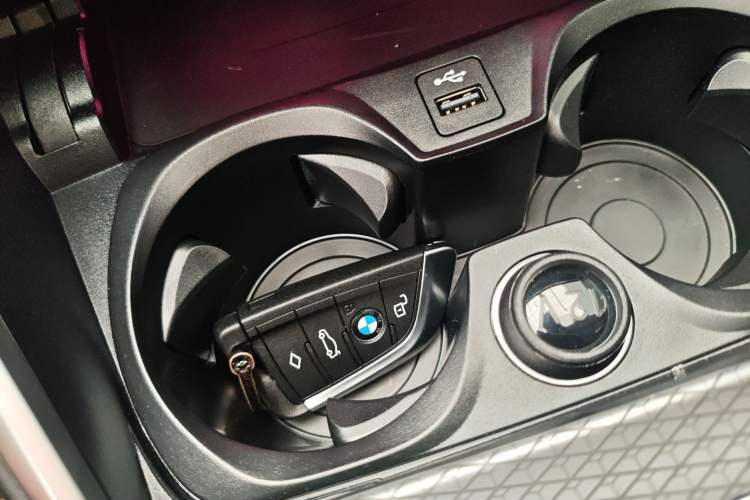 Used BMW 3 Series 2025 330Li M Sport Shadowline Package Vehicle Key