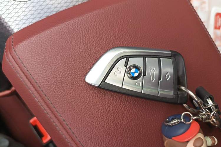 Used BMW 3 Series 2025 330i M Sport Night Edition Package Vehicle Key