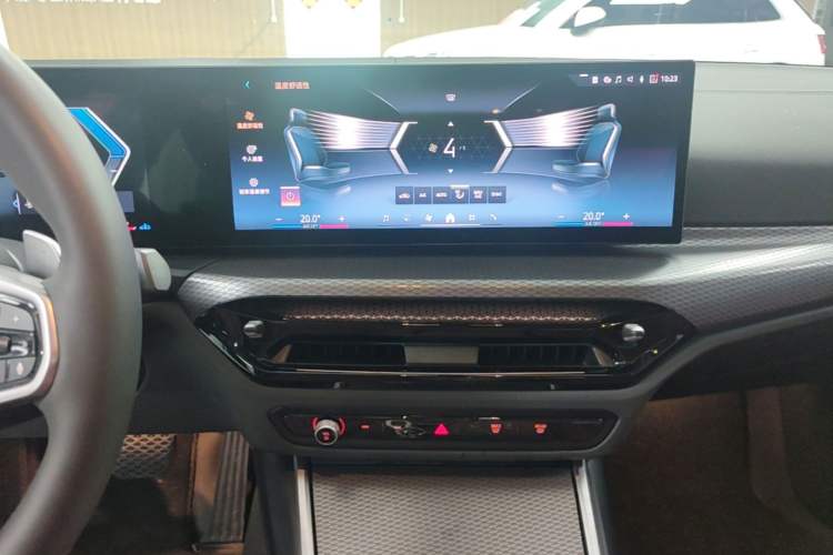 Used BMW 3 Series 2025 330Li M Sport Shadowline Package Audio And AC Panel