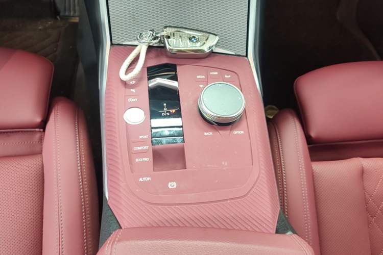 Used BMW 3 Series 2025 330Li M Sport Shadowline Package Gear Lever