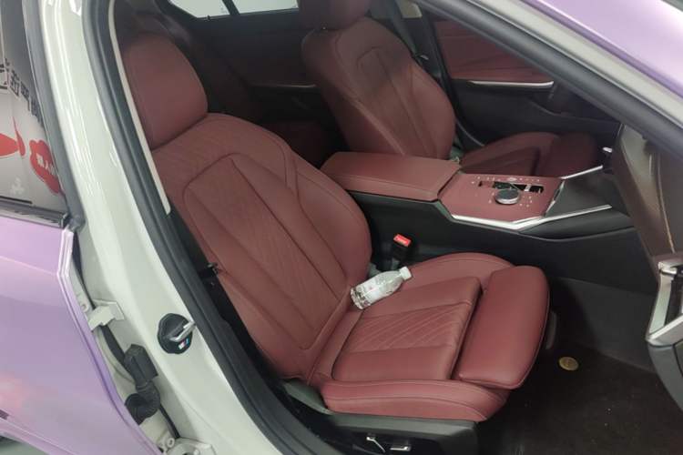 Used BMW 3 Series 2025 330Li M Sport Shadowline Package Right Front Seat