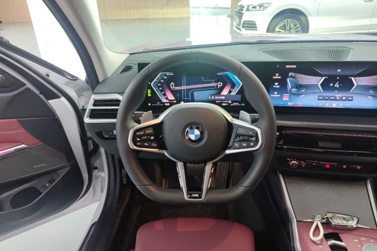 Used BMW 3 Series 2025 330Li M Sport Shadowline Package Steering Wheel