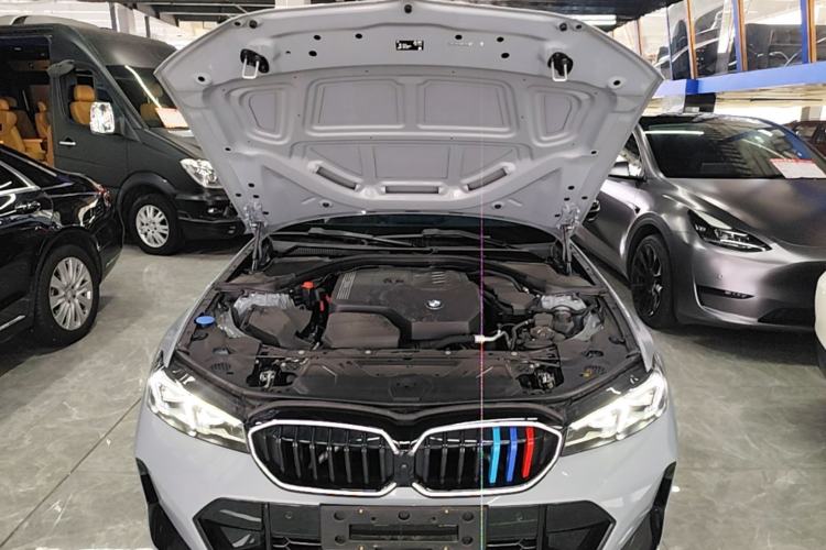 Used BMW 3 Series 2025 330Li M Sport Shadowline Package Engine Bay