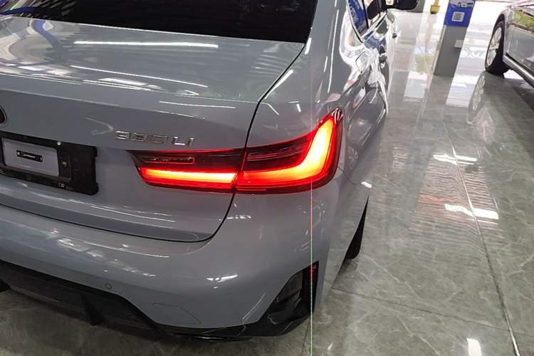 Used BMW 3 Series 2025 330Li M Sport Shadowline Package Exterior 3