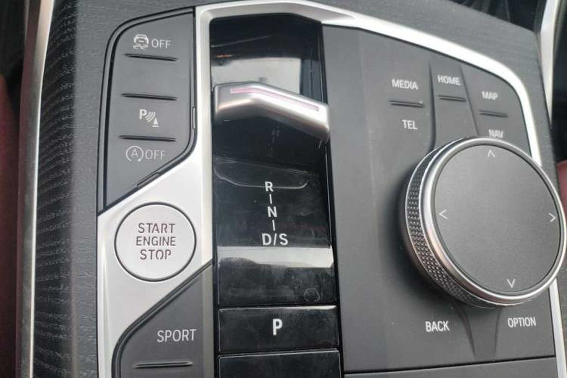 Used BMW 3 Series 2025 325Li M Sport Package Gear Lever