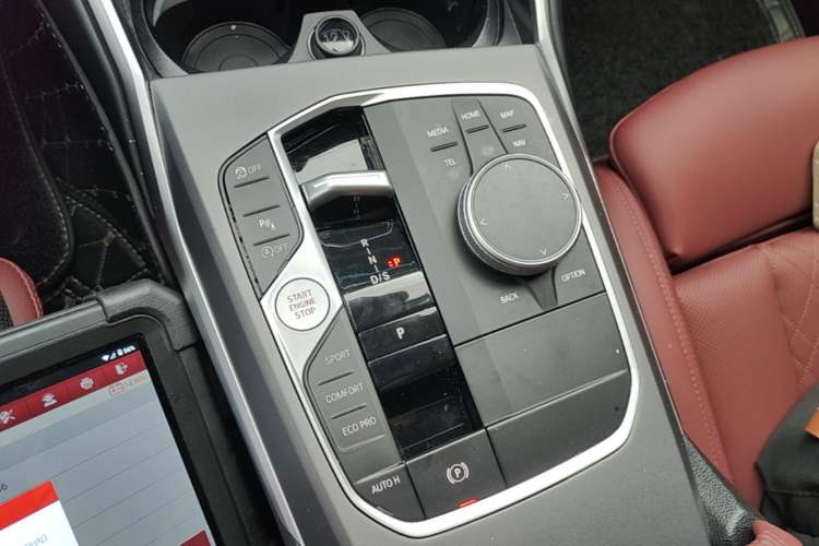 Used BMW 3 Series 2025 325i M Sport Package Gear Lever