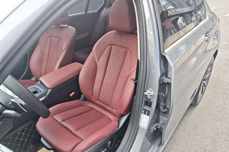Used BMW 3 Series 2025 325Li M Sport Package Interior 10