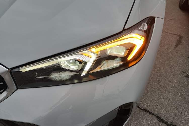 Used BMW 3 Series 2025 325i M Sport Package Left Front Headlight