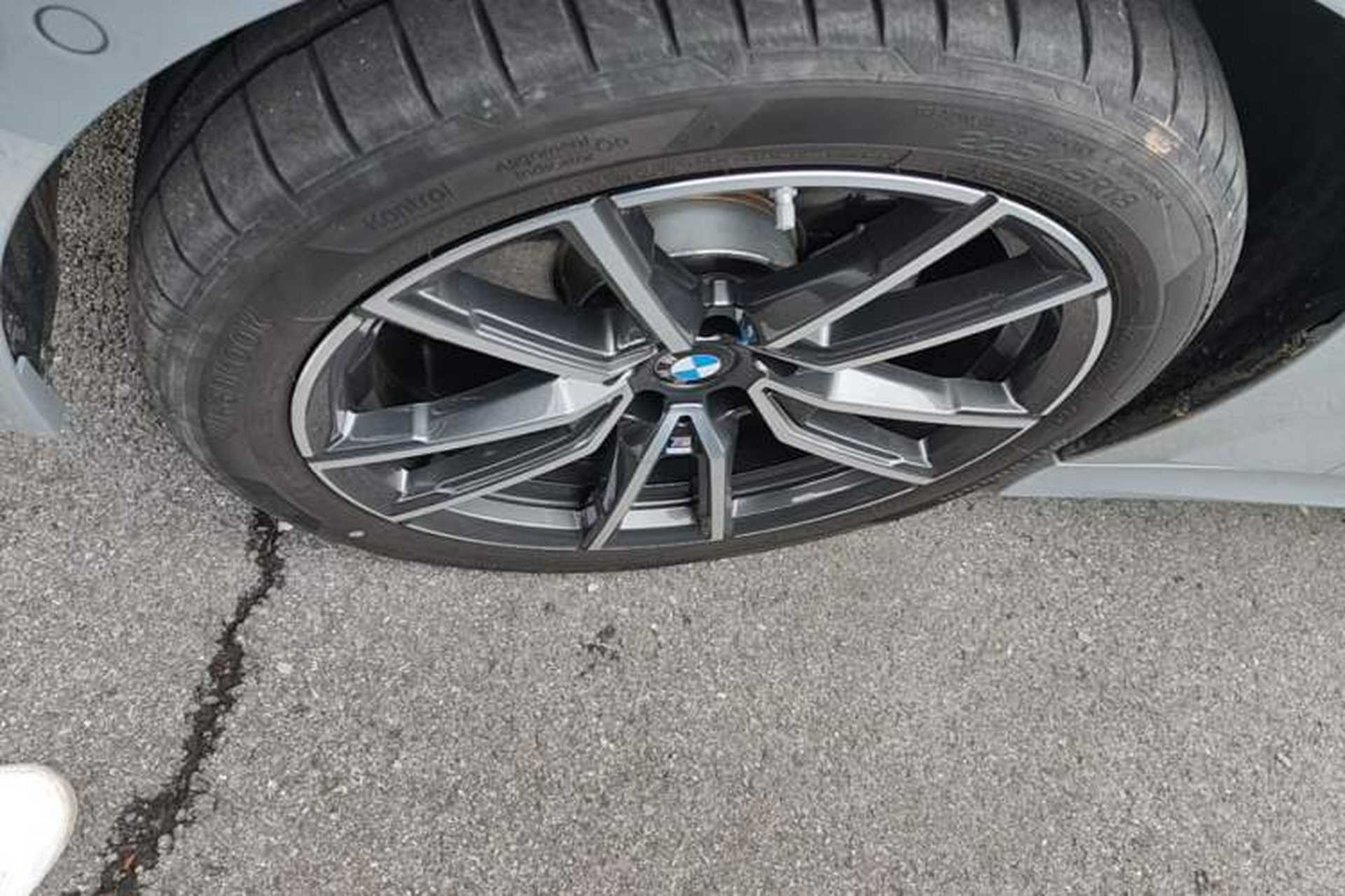 Used BMW 3 Series 2025 325i M Sport Package Left Front Wheel Hub