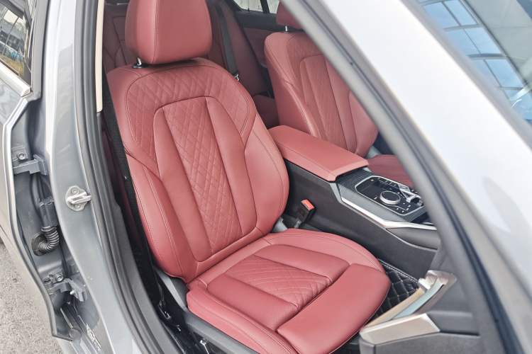 Used BMW 3 Series 2025 325Li M Sport Package Right Front Seat