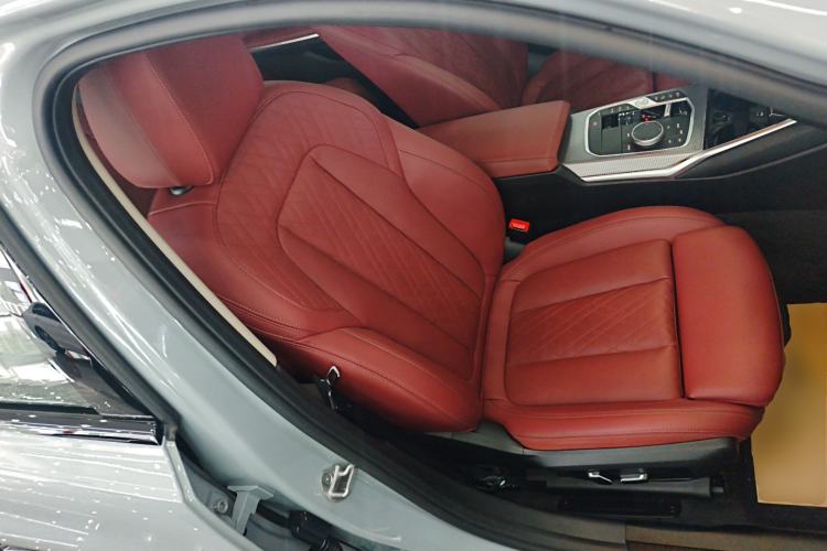 Used BMW 3 Series 2025 330Li M Sport Shadowline Package Right Front Seat