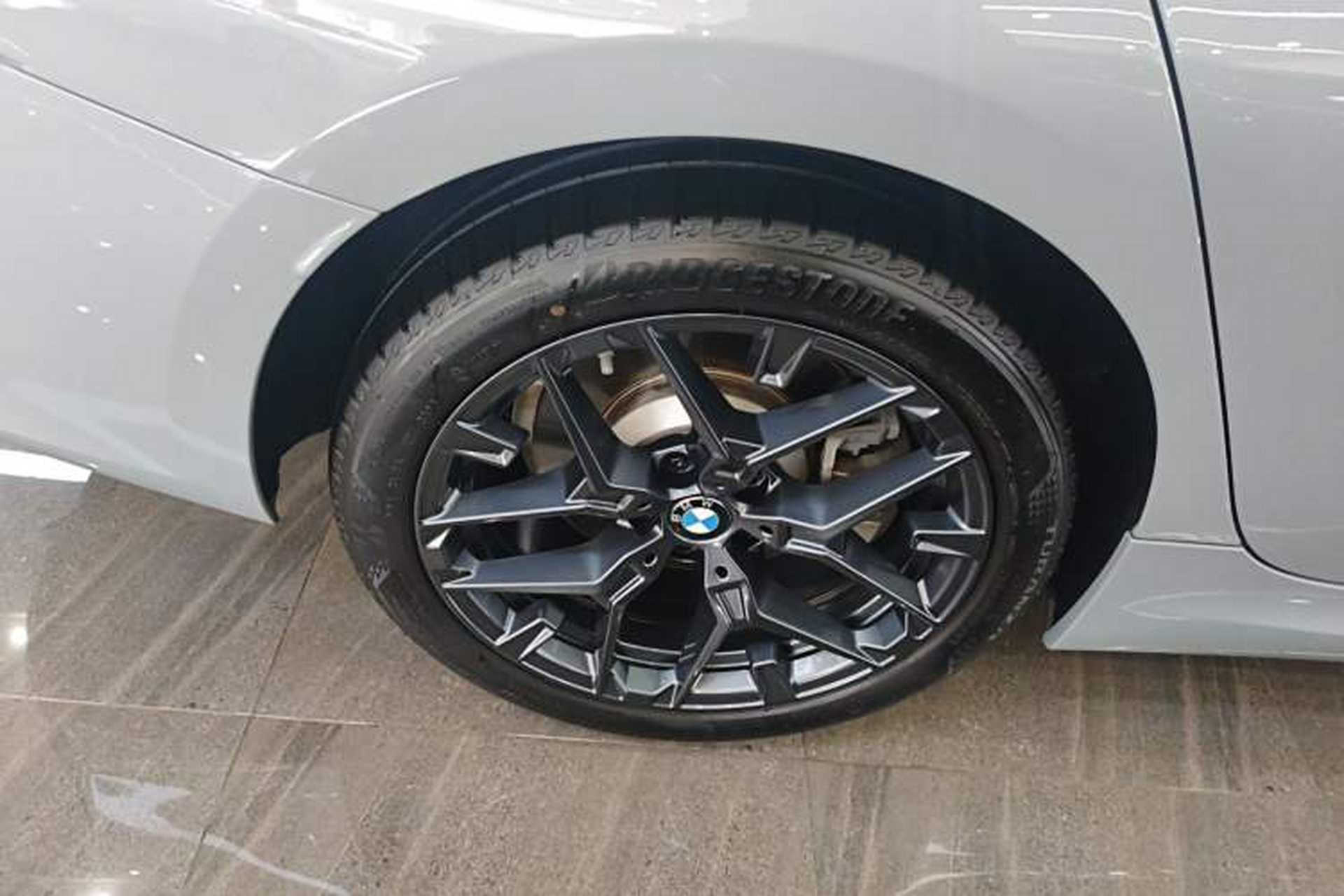 Used BMW 3 Series 2025 330Li M Sport Shadowline Package Right Rear Wheel Hub