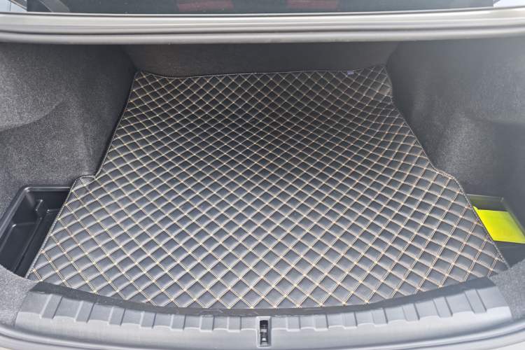 Used BMW 3 Series 2025 325Li M Sport Package Trunk