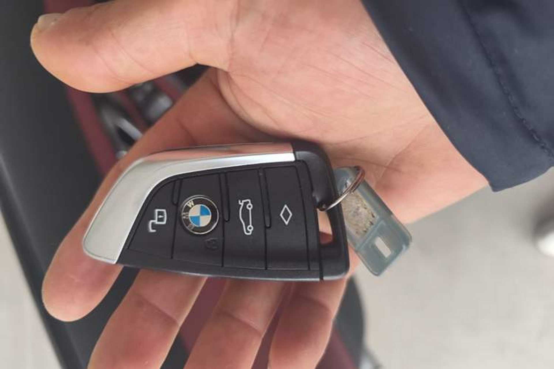 Used BMW 3 Series 2025 330Li M Sport Shadowline Package Vehicle Key