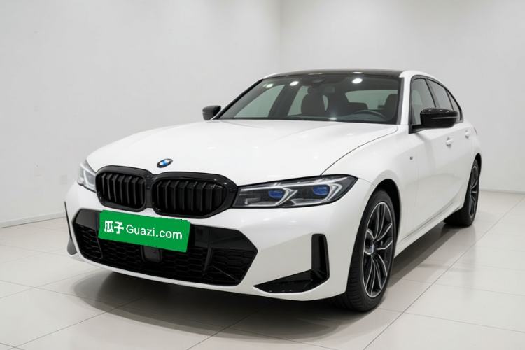 BMW 3 Series 2025 330i M Sport Night Edition Package