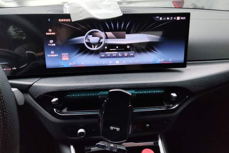 Used BMW 3 Series 2025 325Li M Sport Package Audio And AC Panel