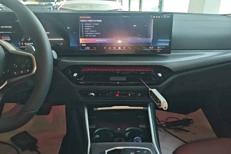 Used BMW 3 Series 2025 330Li M Sport Shadowline Package Audio And AC Panel