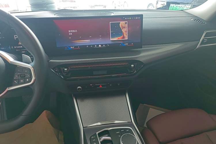 Used BMW 3 Series 2025 330Li M Sport Shadowline Package Audio And AC Panel