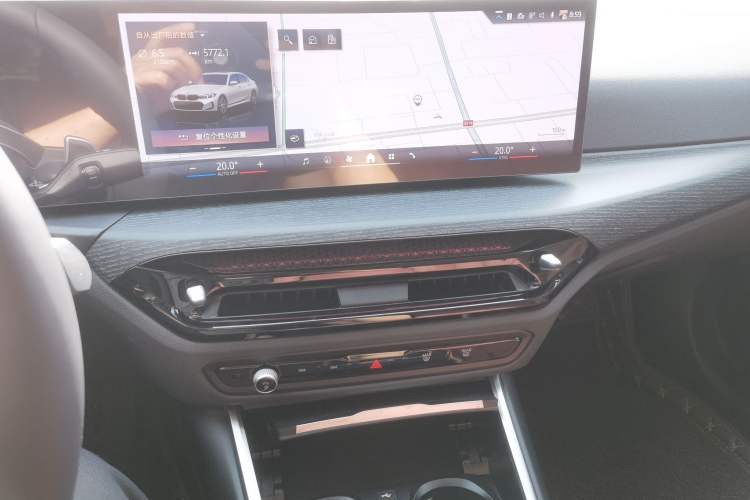 Used BMW 3 Series 2025 325Li M Sport Package Audio And AC Panel
