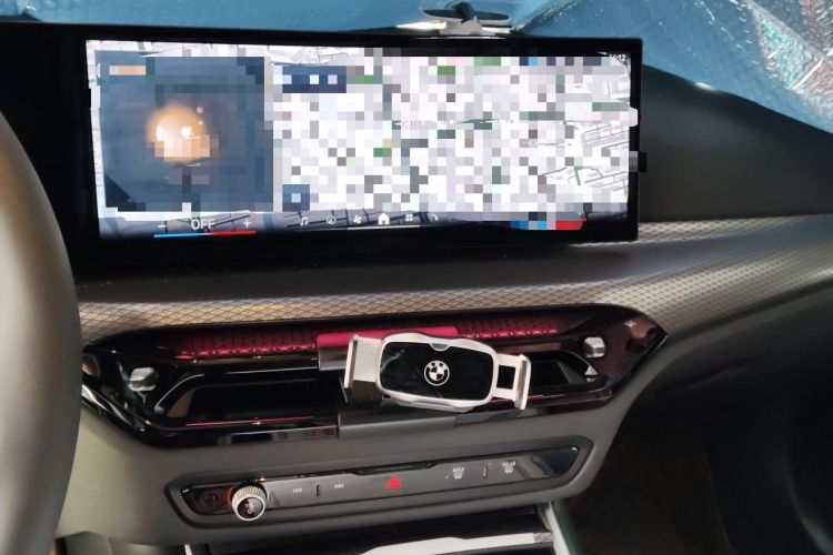 Used BMW 3 Series 2025 330Li M Sport Shadowline Package Audio And AC Panel