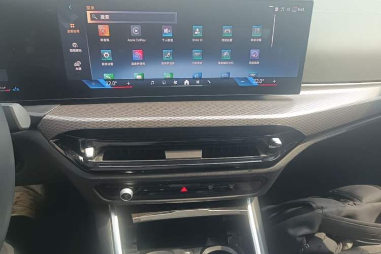 Used BMW 3 Series 2025 330Li M Sport Shadowline Package Audio And AC Panel