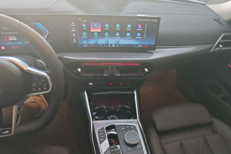 Used BMW 3 Series 2025 330Li M Sport Shadowline Package Audio And AC Panel