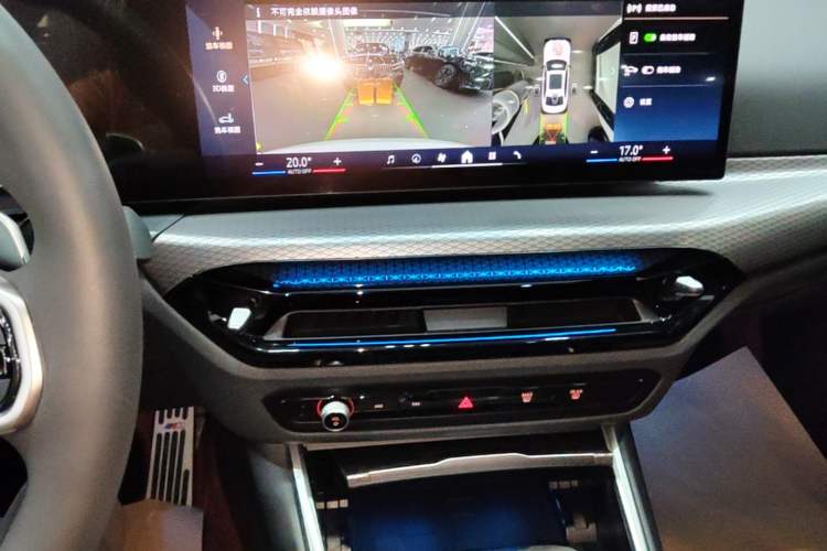 Used BMW 3 Series 2025 330Li M Sport Shadowline Package Audio And AC Panel