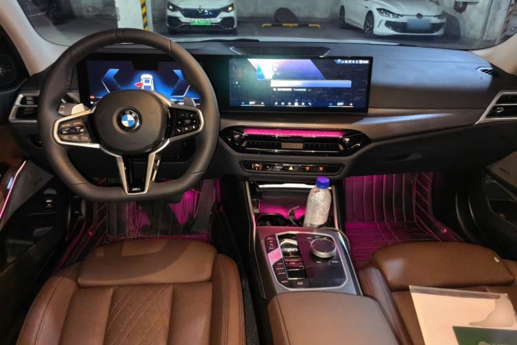 Used BMW 3 Series 2025 330Li M Sport Shadowline Package Center Console