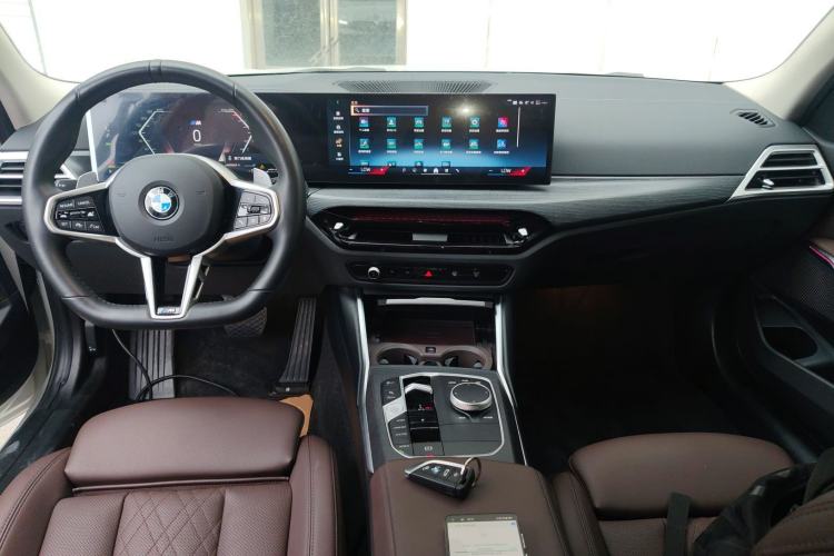 Used BMW 3 Series 2025 325Li M Sport Package Center Console