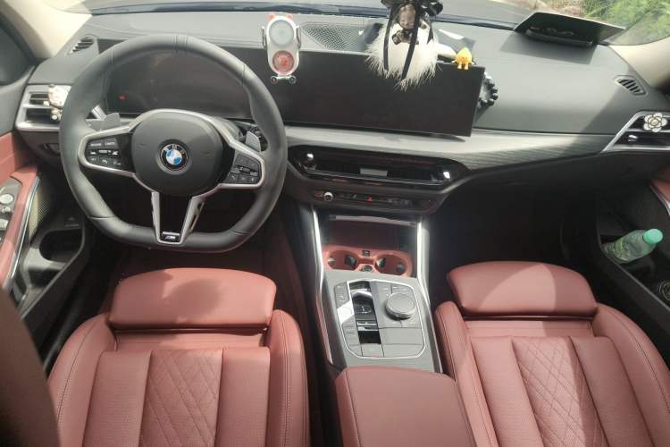 Used BMW 3 Series 2025 325Li M Sport Package Center Console