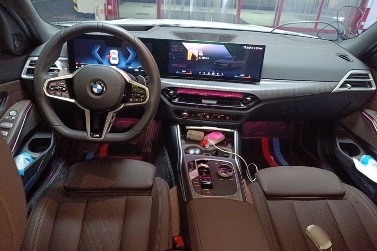 Used BMW 3 Series 2025 330i M Sport Night Edition Package Center Console