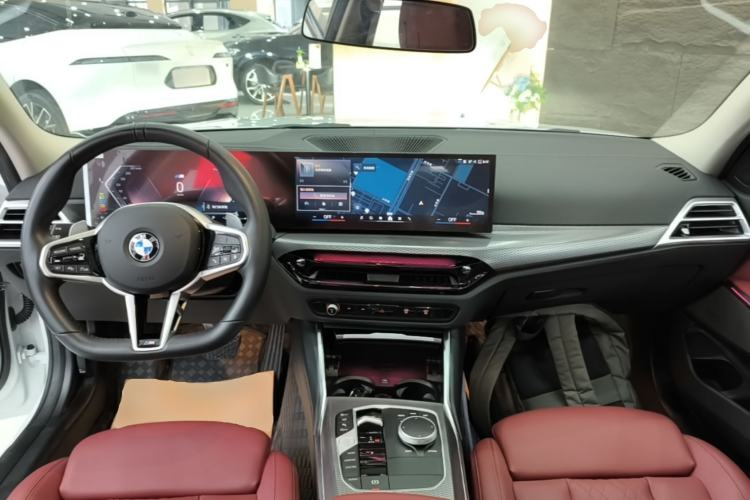 Used BMW 3 Series 2025 330Li M Sport Shadowline Package Center Console