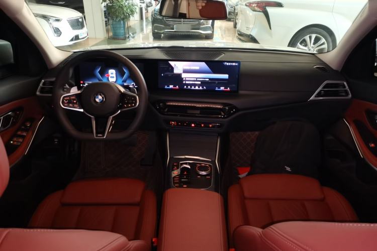 Used BMW 3 Series 2025 325Li M Sport Package Center Console