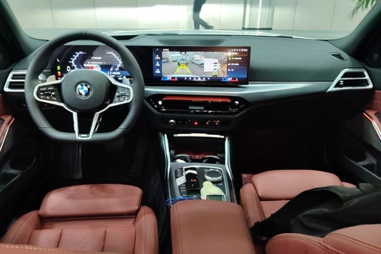 Used BMW 3 Series 2025 330i M Sport Night Edition Package Center Console