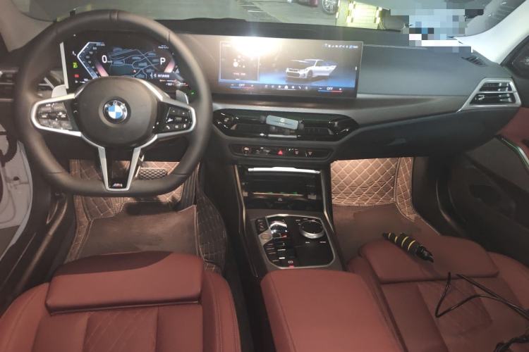 Used BMW 3 Series 2025 330Li M Sport Shadowline Package Center Console