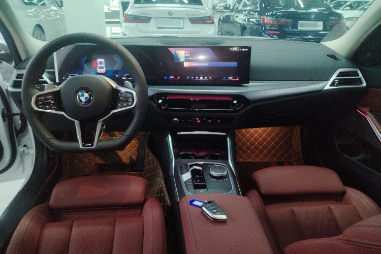 Used BMW 3 Series 2025 330Li M Sport Shadowline Package Center Console