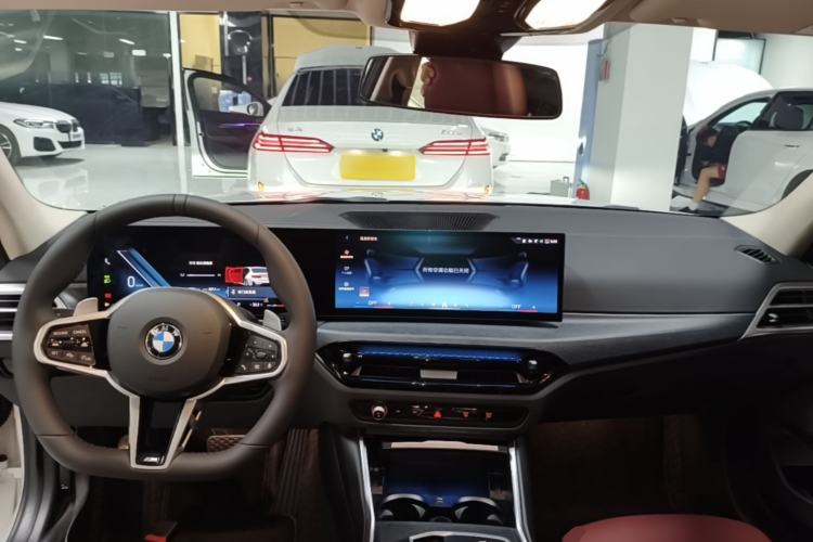 Used BMW 3 Series 2025 325Li M Sport Package Center Console