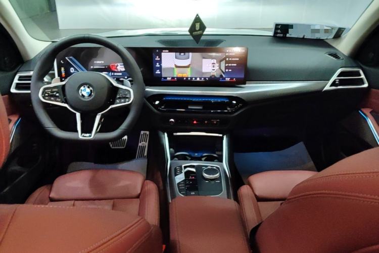 Used BMW 3 Series 2025 330Li M Sport Shadowline Package Center Console