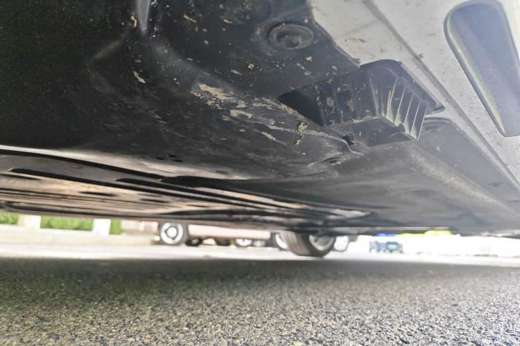 Used BMW 3 Series 2025 325Li M Sport Package Chassis Front Left